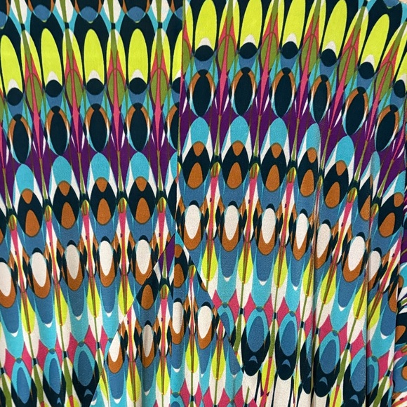 Colorful Patterned Dress - Picture 8 of 9